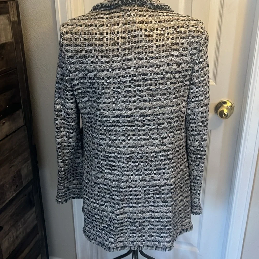 St John jacket. Tan , black and white. Great fringe details - Picture 4 of 5